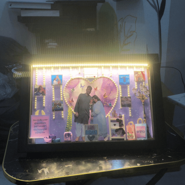 Couple lilac Cute Theme 17x11 LED Frame