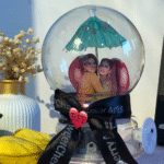 Om Shanti Om Globe - Image 4